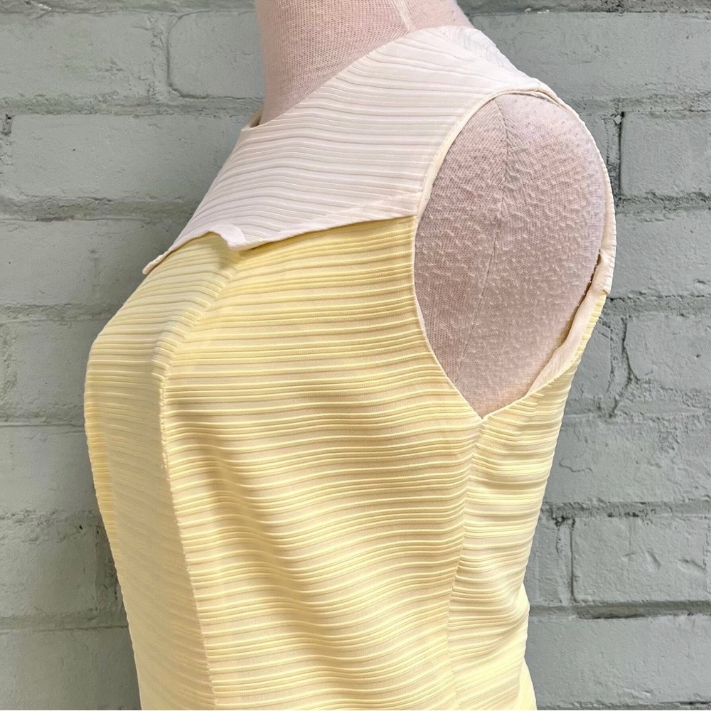 Vintage 60s Sleeveless Yellow Dress with White Yoke Collar - Picture 5 of 9